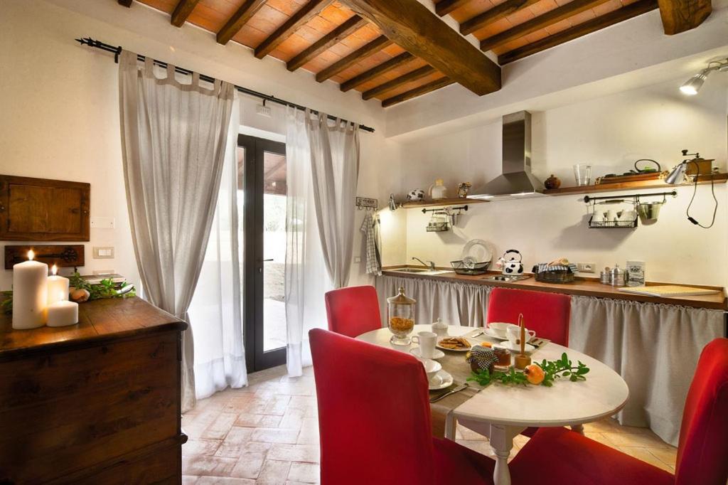 Bosco Ai Marzi Bed & Breakfast Poggibonsi Exterior foto